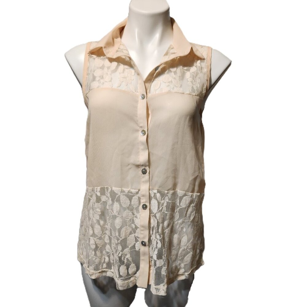 ❤️ 4/$20 NWT Event sleeveless top Women's medium button-up lace tank top Light